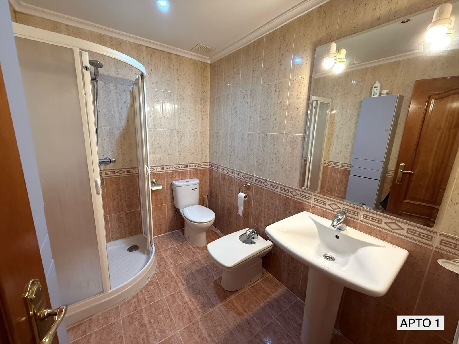Local Commercial à vendre à Leon ville - 380 000 € (Ref: 9988903)