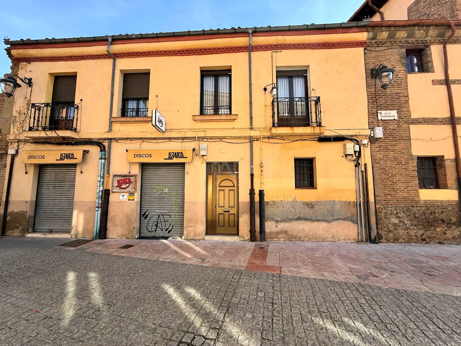 Local Commercial à vendre à Leon ville - 380 000 € (Ref: 9988903)