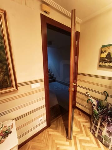 3 soveværelse Lejlighed til salg i León by med garage - € 190.000 (Ref: 9988904)