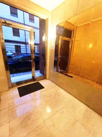 3 soveværelse Lejlighed til salg i León by med garage - € 190.000 (Ref: 9988904)
