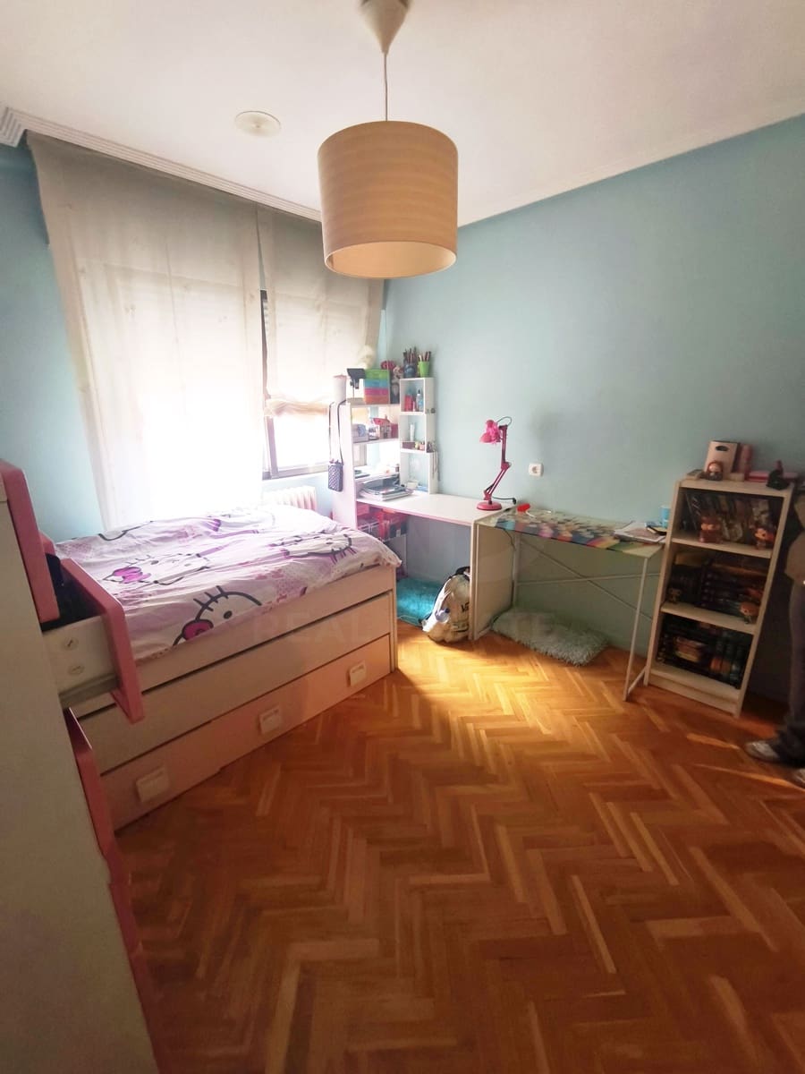 3 makuuhuone Huoneisto myytävänä paikassa Leon kaupunki mukana 
autotalli - 190 000 € (Ref: 9988904)