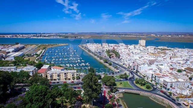 Hus til salgs i Huelva by - € 189 000 (Ref: 9988905)