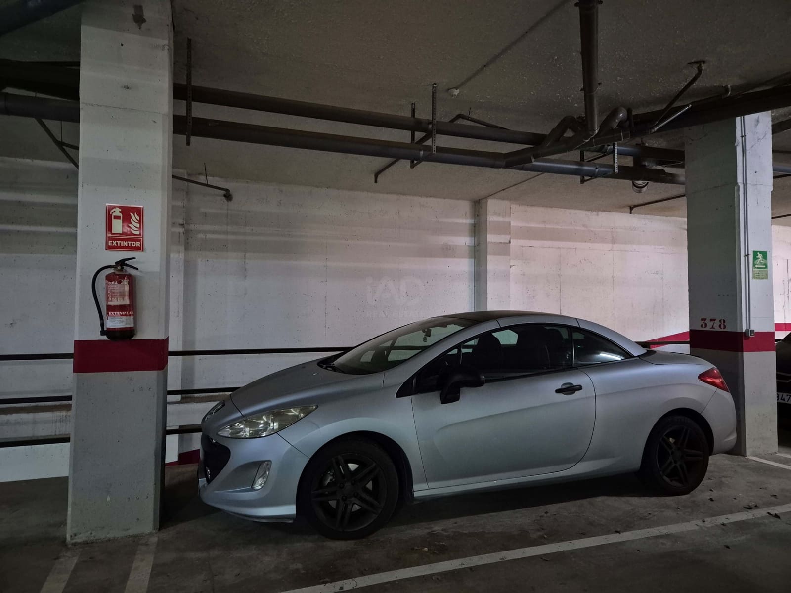 Autotalli myytävänä paikassa Oropesa  - 5 500 € (Ref: 9988910)