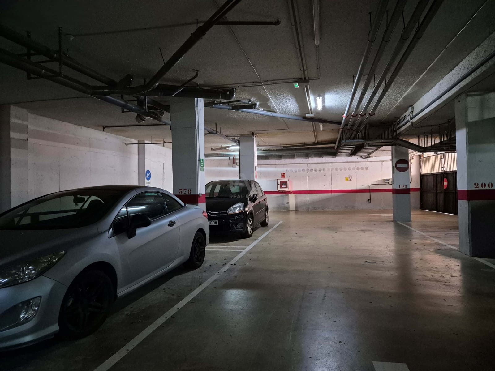Autotalli myytävänä paikassa Oropesa  - 5 500 € (Ref: 9988910)