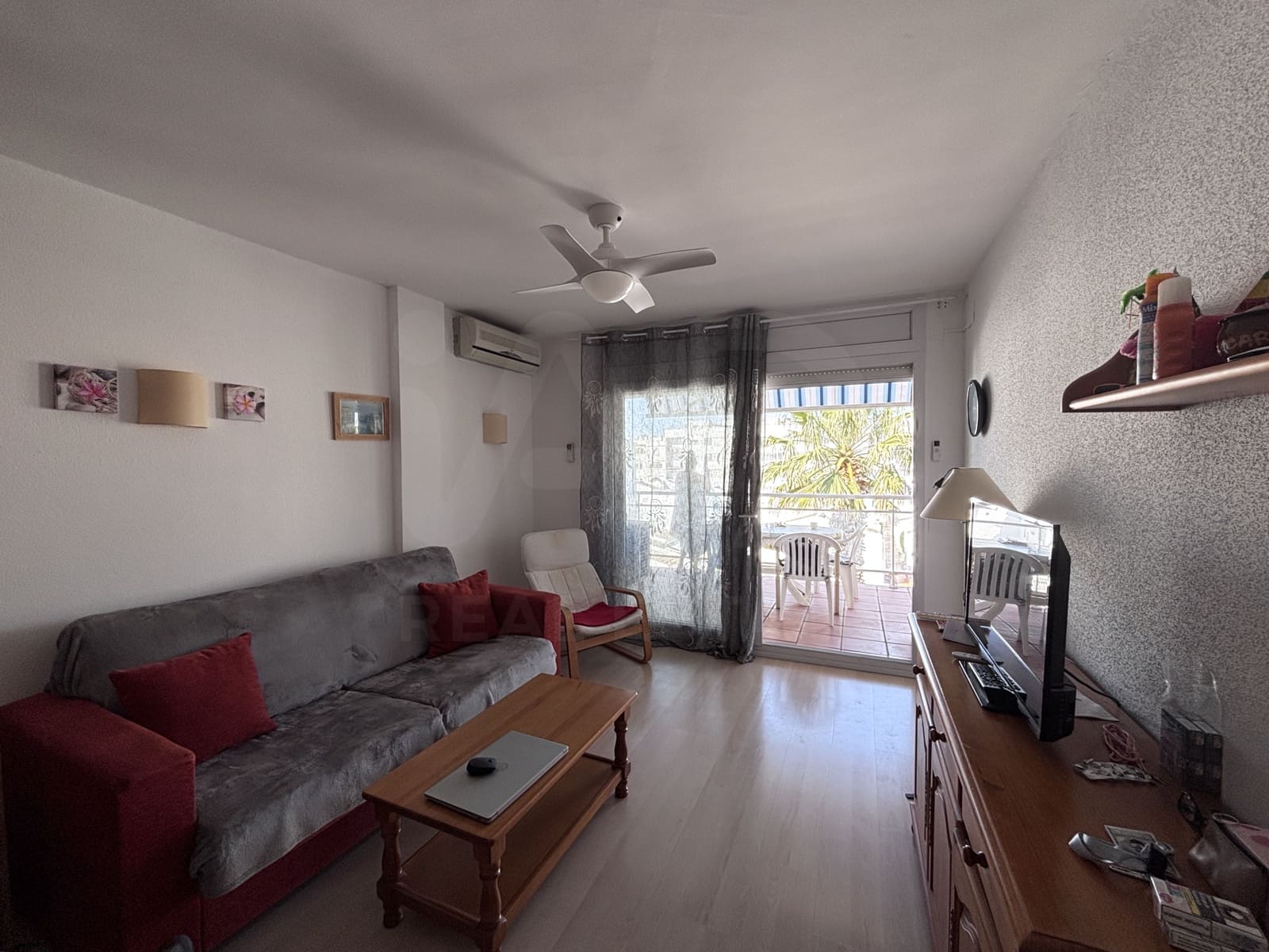 Apartamento de 2 habitaciones en Roses en venta con piscina - 209.000 € (Ref: 9988913)