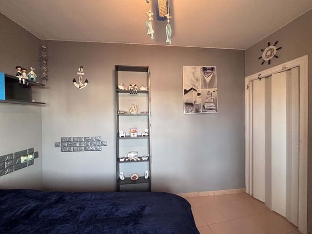 Apartamento de 1 habitación en Empuriabrava, Castelló d'Empúries en venta - 144.000 € (Ref: 9988914)