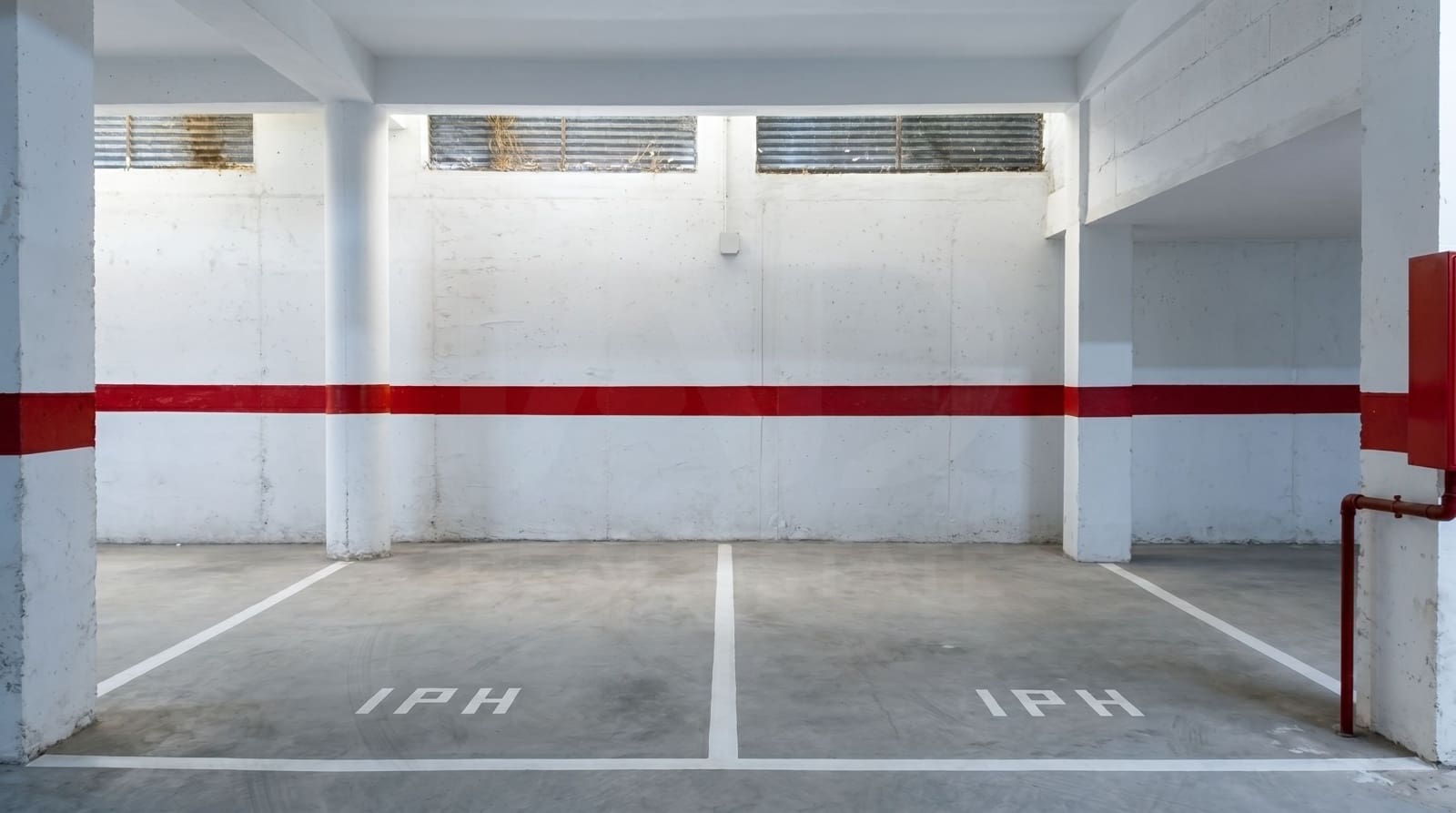 Garasje til salgs i Huelva by - € 8 200 (Ref: 9988917)