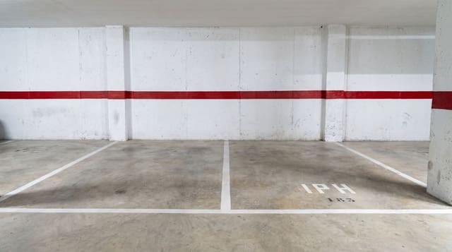 Garasje til salgs i Huelva by - € 8 200 (Ref: 9988917)
