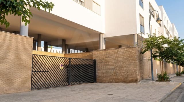 Garasje til salgs i Huelva by - € 8 200 (Ref: 9988917)
