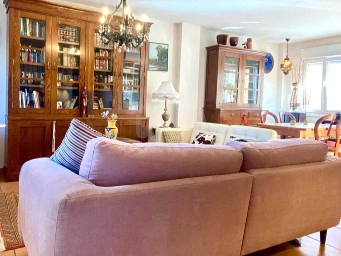 3 soverom Rekkehus til salgs i Cadiz by med garasje - € 597 000 (Ref: 9988921)