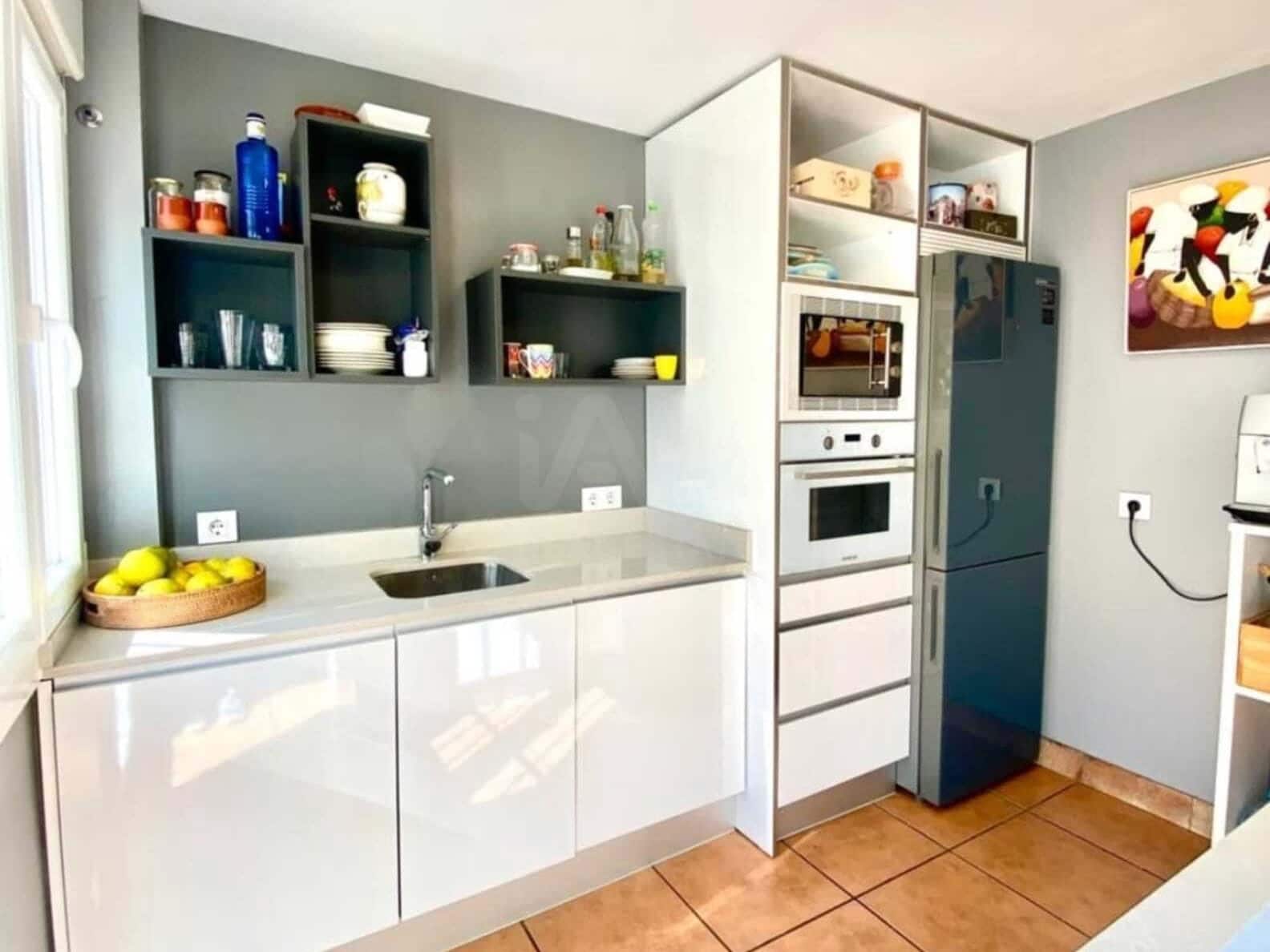 3 soverom Rekkehus til salgs i Cadiz by med garasje - € 597 000 (Ref: 9988921)