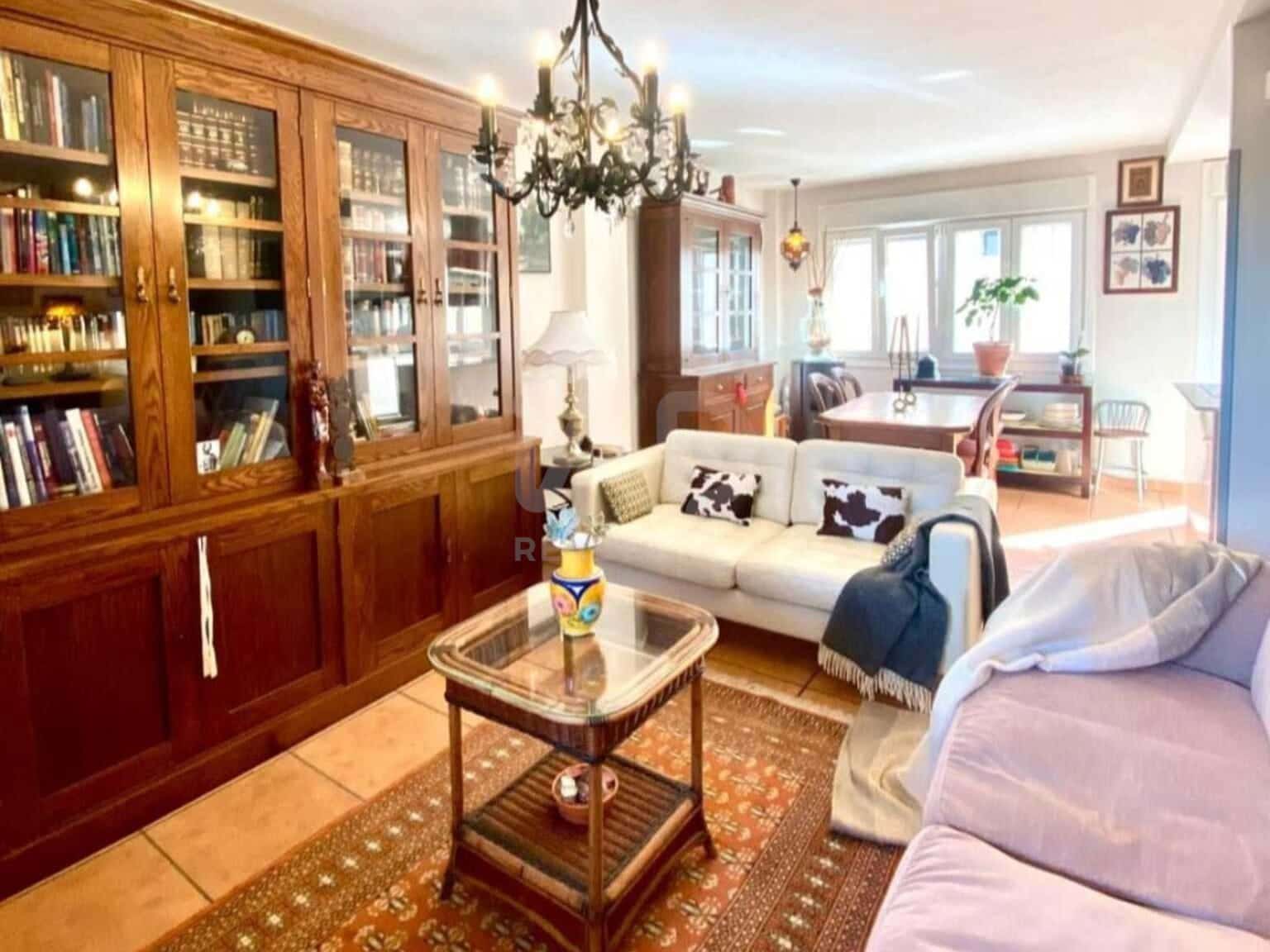 3 soverom Rekkehus til salgs i Cadiz by med garasje - € 597 000 (Ref: 9988921)