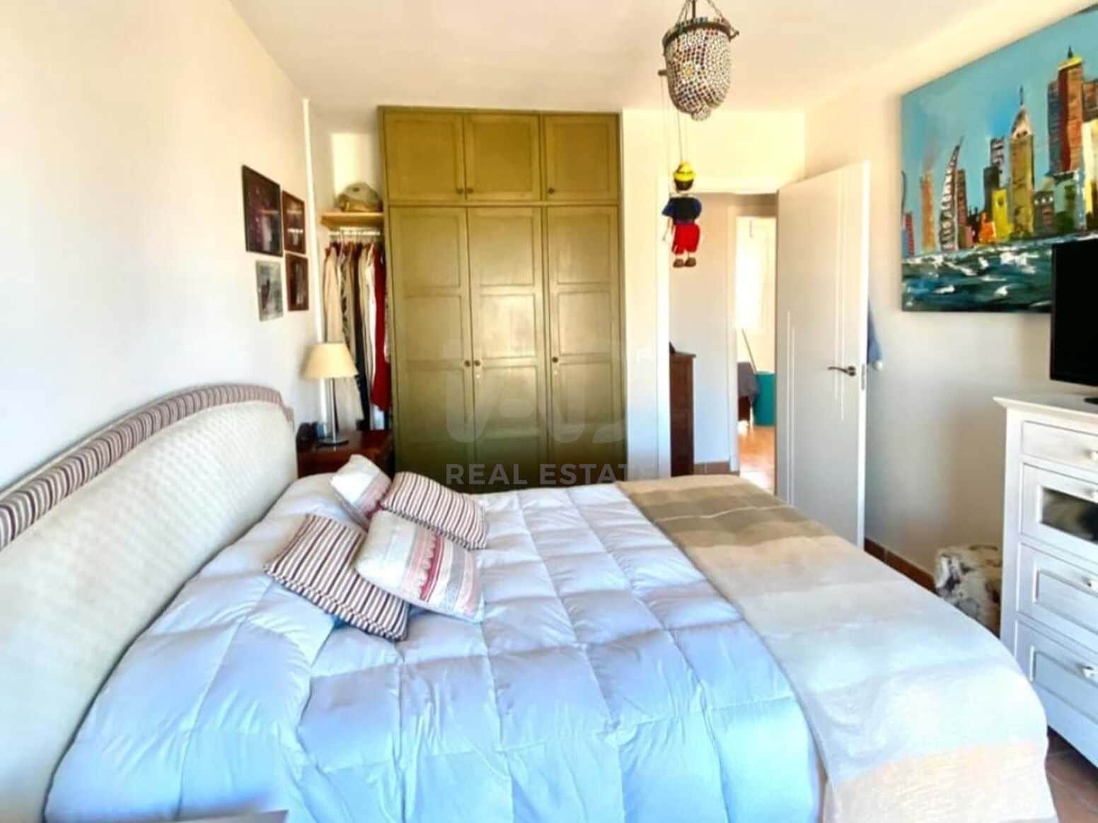 3 soverom Rekkehus til salgs i Cadiz by med garasje - € 597 000 (Ref: 9988921)
