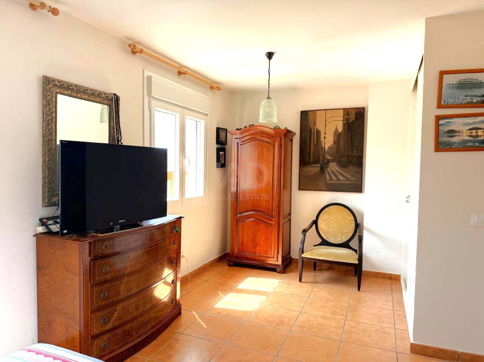 3 soverom Rekkehus til salgs i Cadiz by med garasje - € 597 000 (Ref: 9988921)