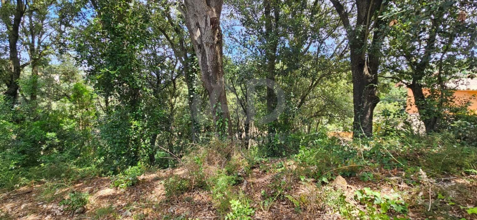 Building Plot for sale in Girona city - € 180,000 (Ref: 9988923)