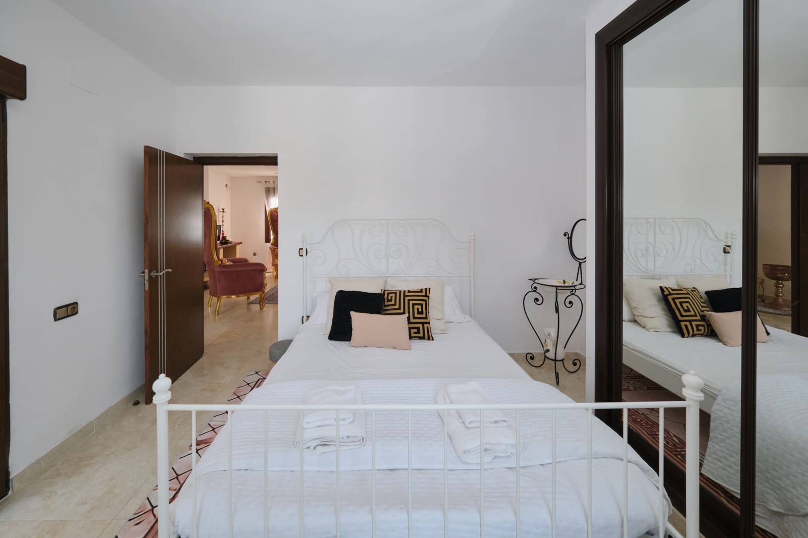 4 quarto Casa em Banda para venda em Granada cidade com piscina garagem - 990 000 € (Ref: 9988925)