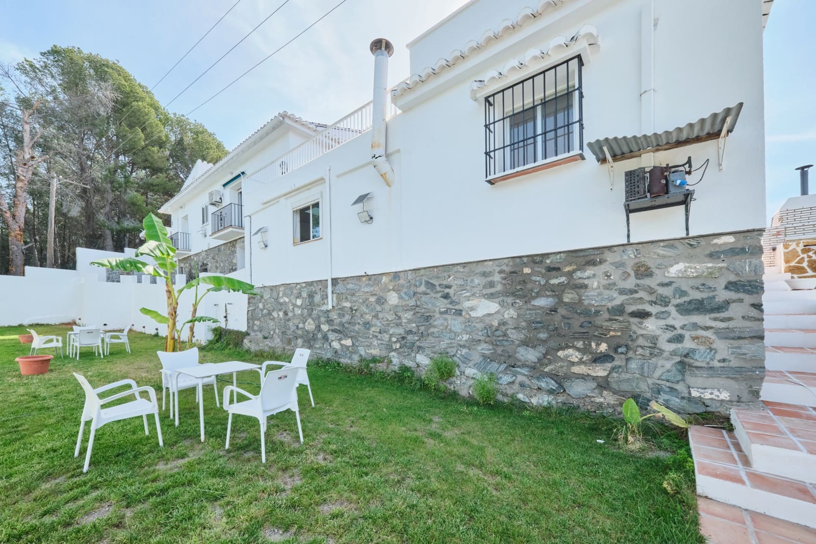4 quarto Casa em Banda para venda em Granada cidade com piscina garagem - 990 000 € (Ref: 9988925)