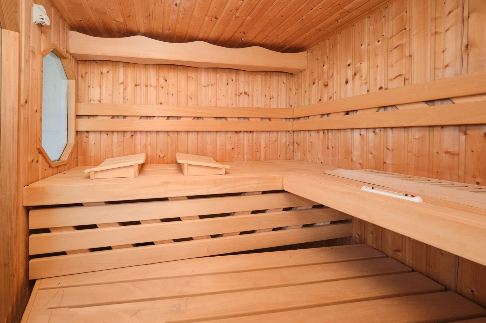 4 quarto Casa em Banda para venda em Granada cidade com piscina garagem - 990 000 € (Ref: 9988925)