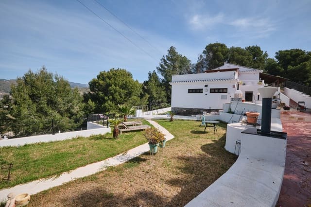 4 quarto Casa em Banda para venda em Granada cidade com piscina garagem - 990 000 € (Ref: 9988925)