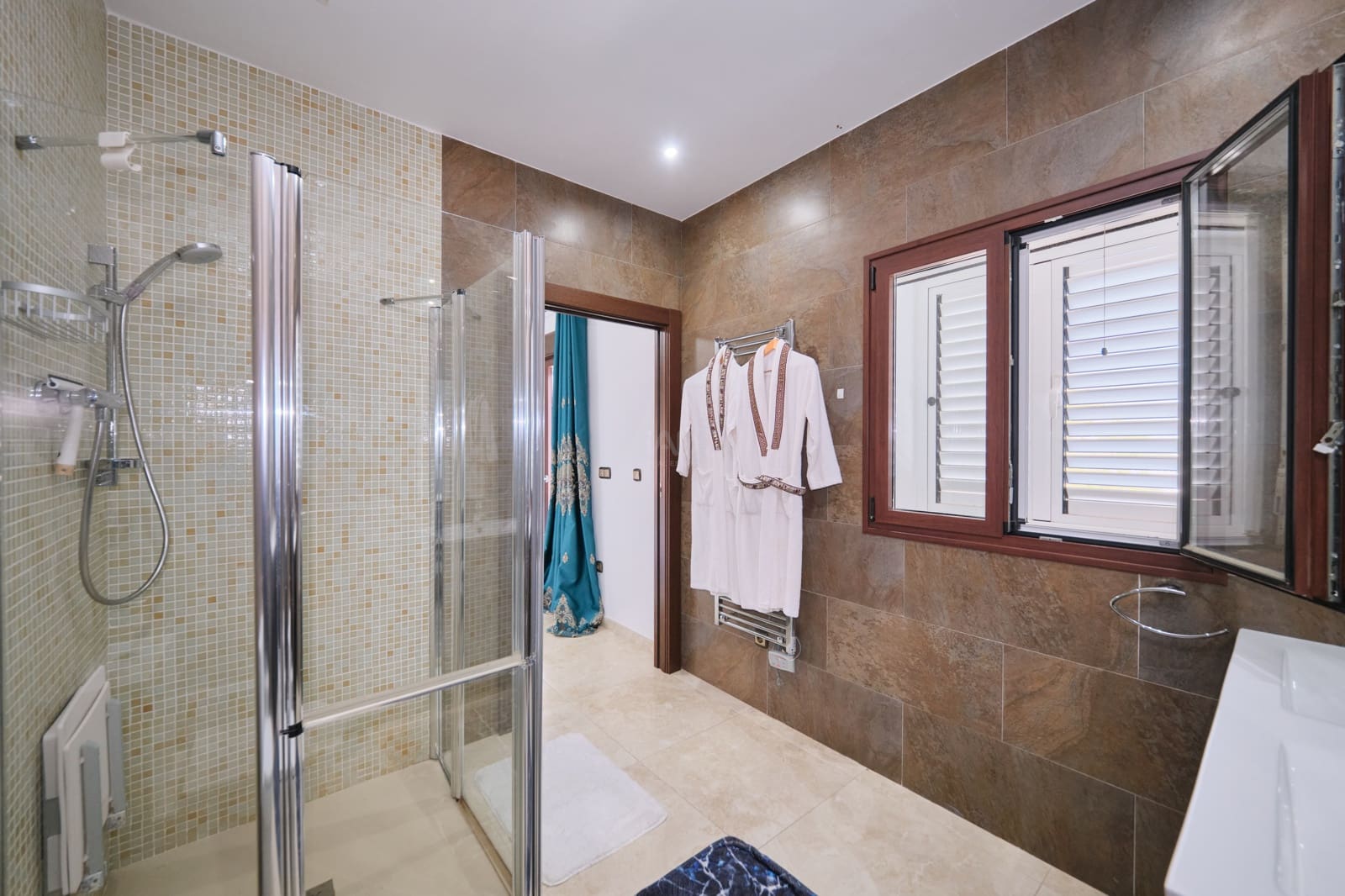4 quarto Casa em Banda para venda em Granada cidade com piscina garagem - 990 000 € (Ref: 9988925)