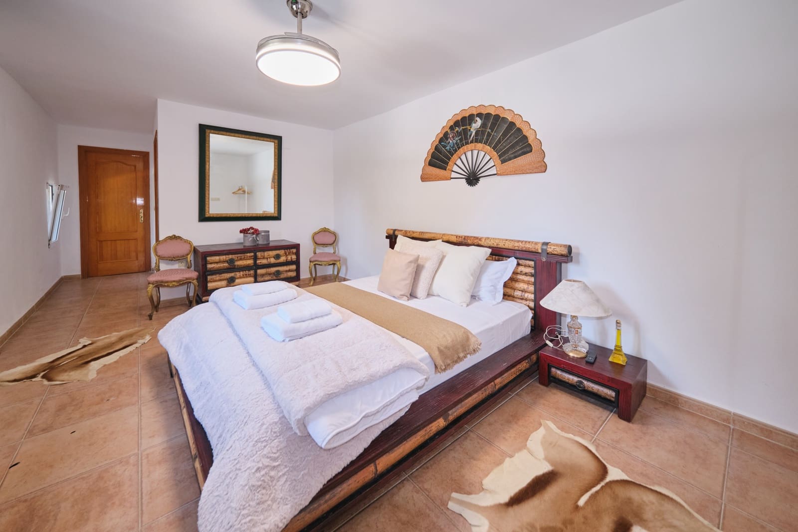 4 quarto Casa em Banda para venda em Granada cidade com piscina garagem - 990 000 € (Ref: 9988925)