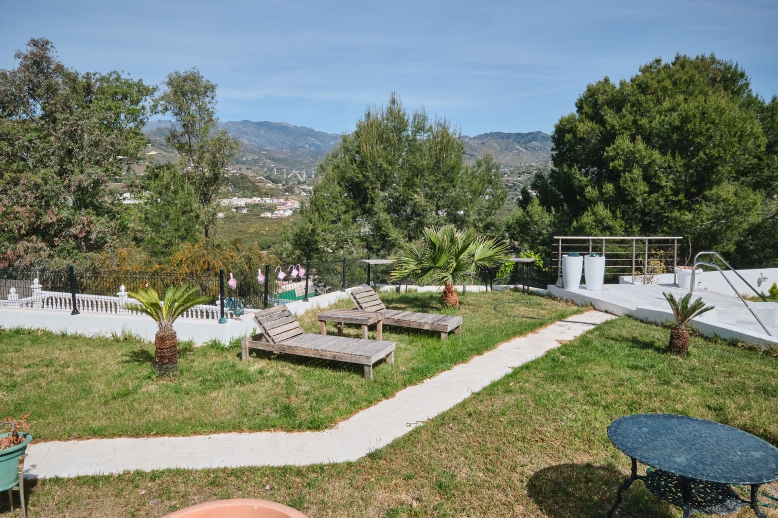 4 quarto Casa em Banda para venda em Granada cidade com piscina garagem - 990 000 € (Ref: 9988925)