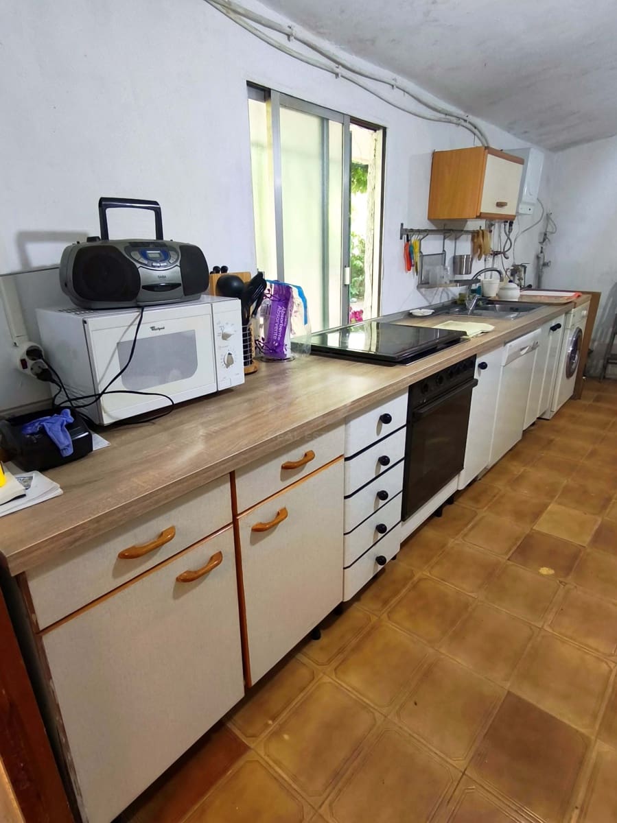 Mark till salu i Leon stad - 110 000 € (Ref: 9988926)