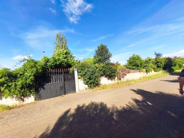 Undeveloped Land for sale in León city - € 110,000 (Ref: 9988926)