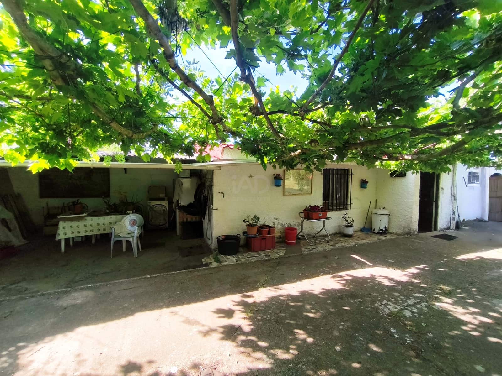 Mark till salu i Leon stad - 110 000 € (Ref: 9988926)