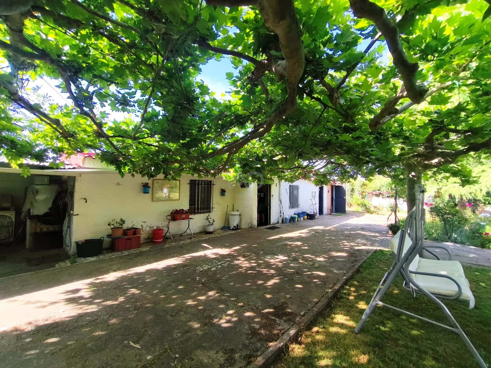 Mark till salu i Leon stad - 110 000 € (Ref: 9988926)