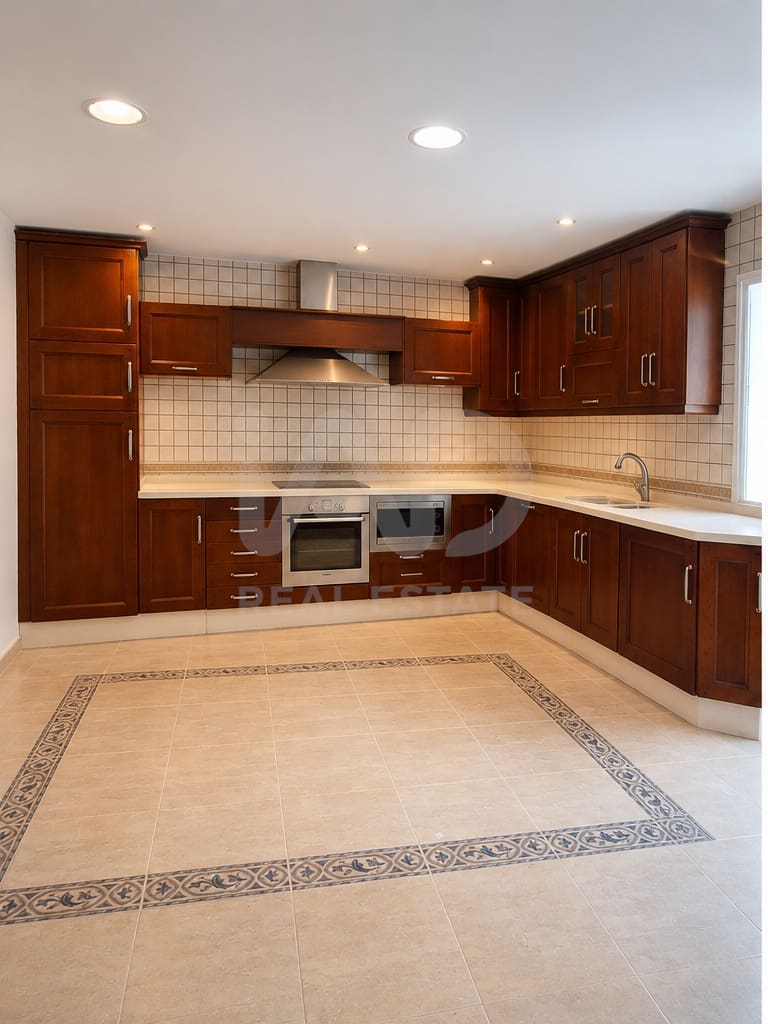 Hus till salu i Medina-Sidonia med garage - 267 000 € (Ref: 9988928)