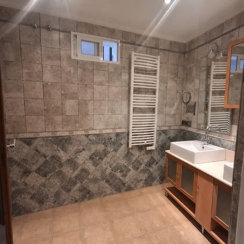 Casa en Medina-Sidonia en venta con garaje - 267.000 € (Ref: 9988928)