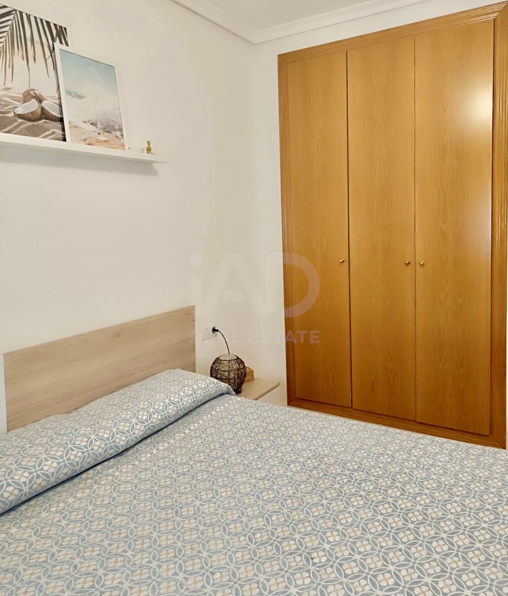 Ático de 2 habitaciones en Oropesa  en venta con piscina garaje - 130.000 € (Ref: 9988930)