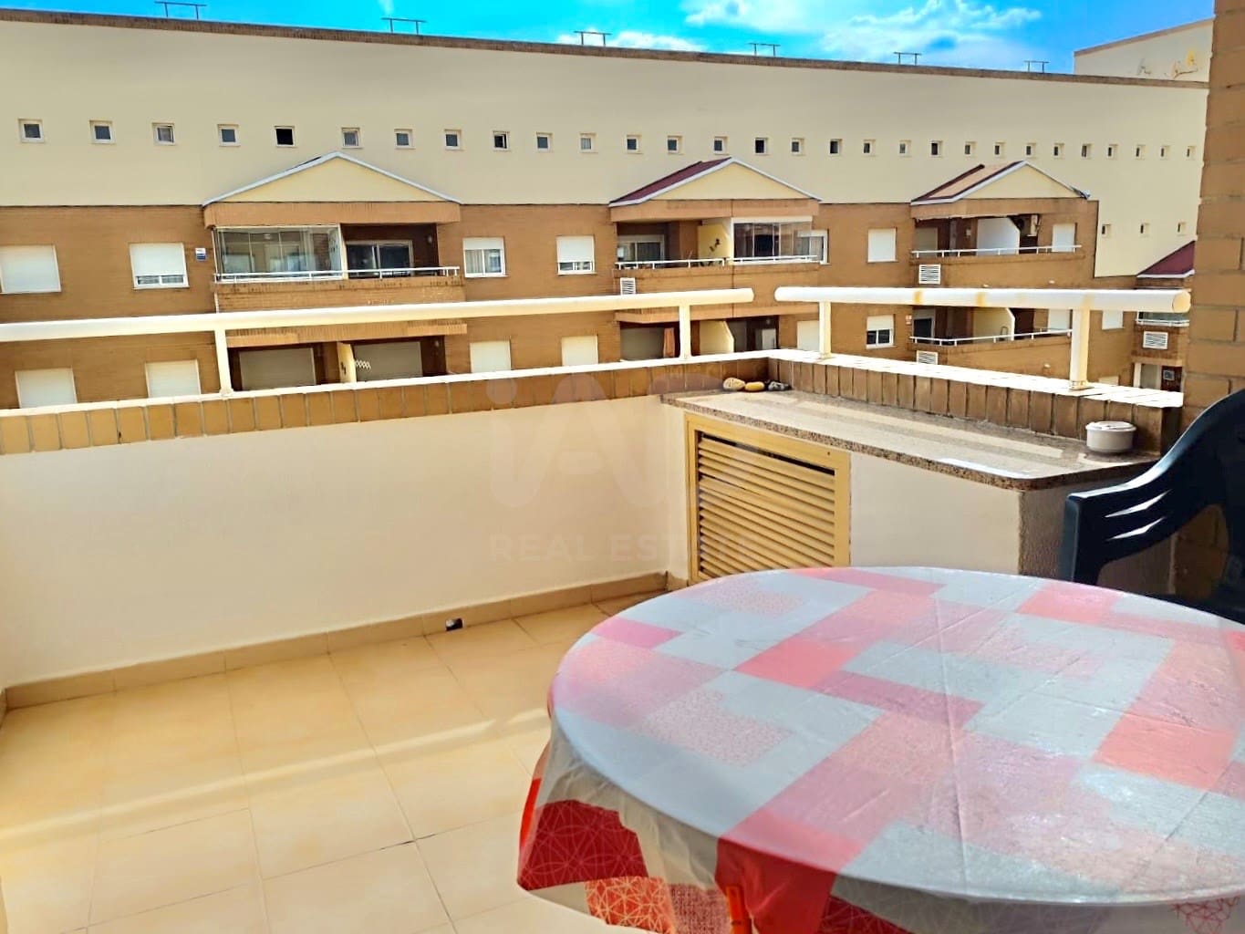 Ático de 2 habitaciones en Oropesa  en venta con piscina garaje - 130.000 € (Ref: 9988930)