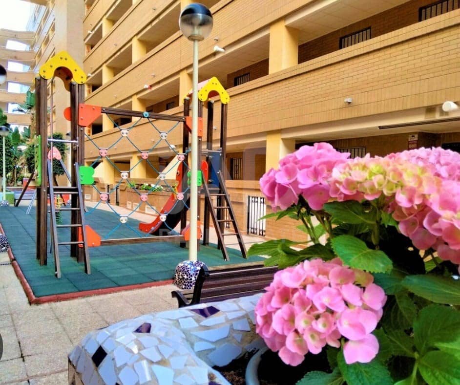 Ático de 2 habitaciones en Oropesa  en venta con piscina garaje - 130.000 € (Ref: 9988930)