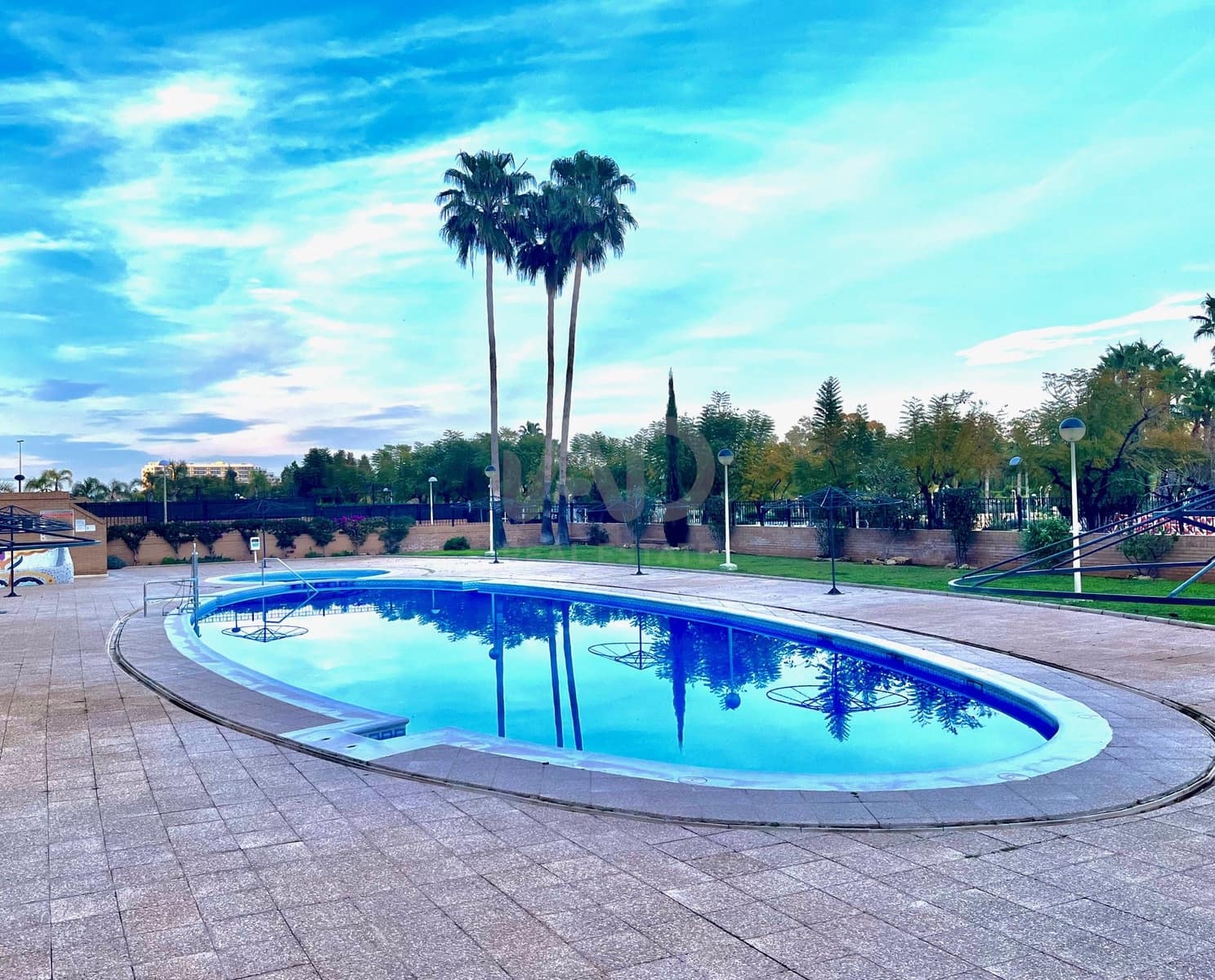 Ático de 2 habitaciones en Oropesa  en venta con piscina garaje - 130.000 € (Ref: 9988930)
