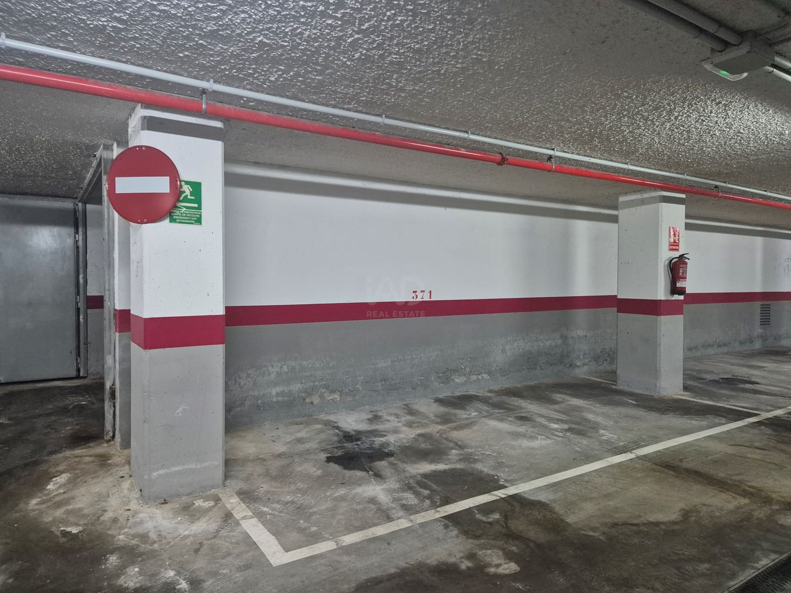 Autotalli myytävänä paikassa Oropesa  - 5 000 € (Ref: 9988931)