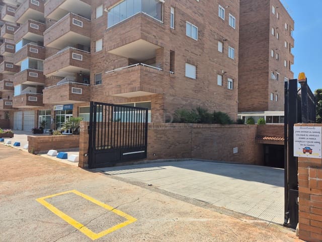 Garasje til salgs i Oropesa  - € 5 000 (Ref: 9988931)