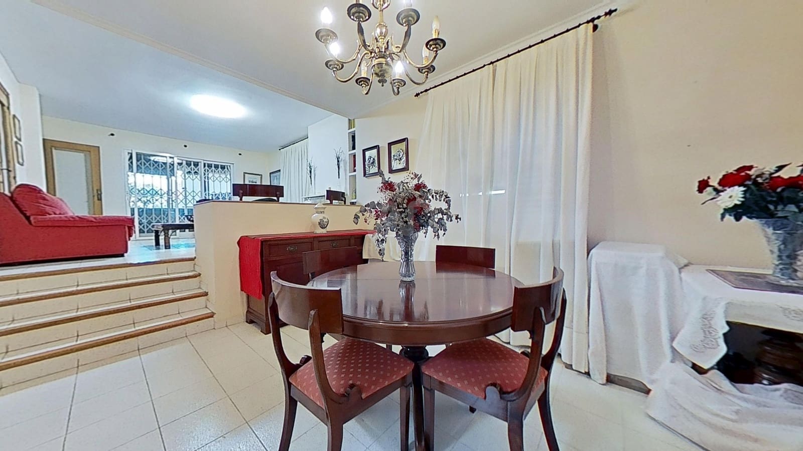 4 Zimmer Reihenhaus zu verkaufen in El Grau de Castello mit Pool Garage - 439.990 € (Ref: 9988932)