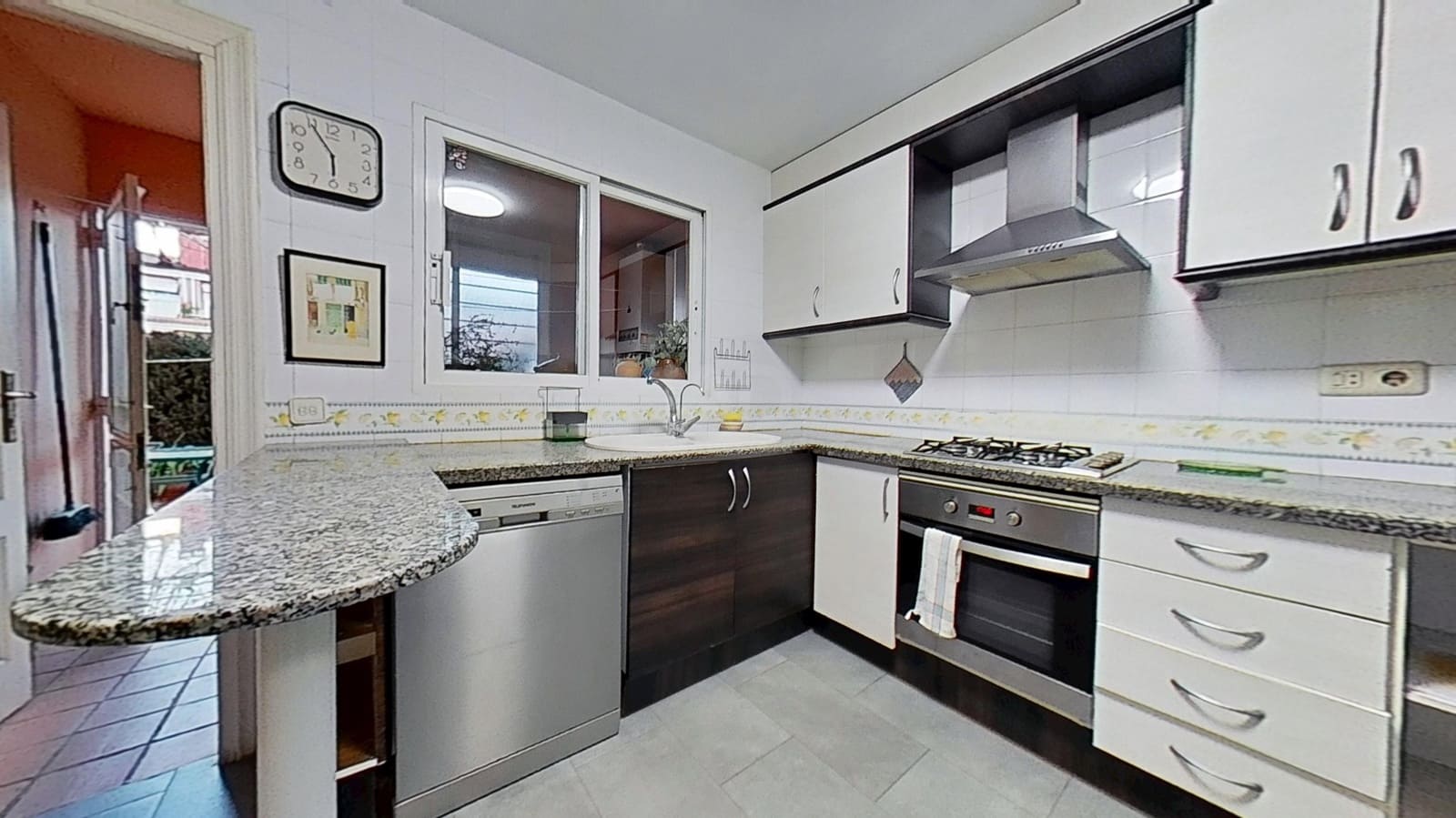 4 Zimmer Reihenhaus zu verkaufen in El Grau de Castello mit Pool Garage - 439.990 € (Ref: 9988932)