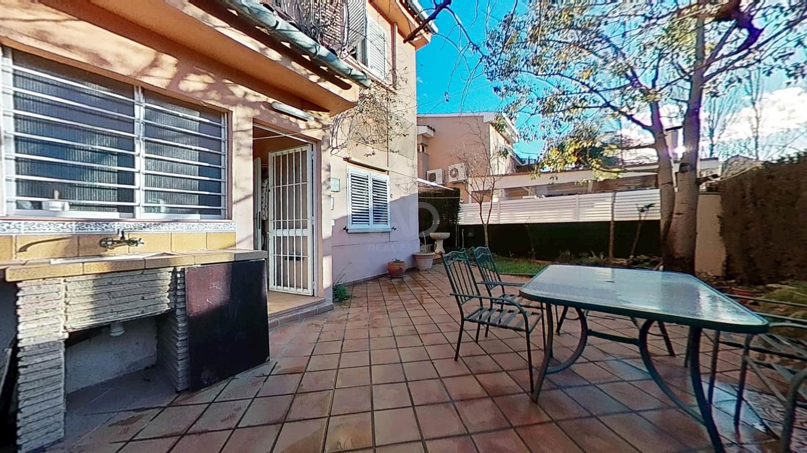 4 Zimmer Reihenhaus zu verkaufen in El Grau de Castello mit Pool Garage - 439.990 € (Ref: 9988932)