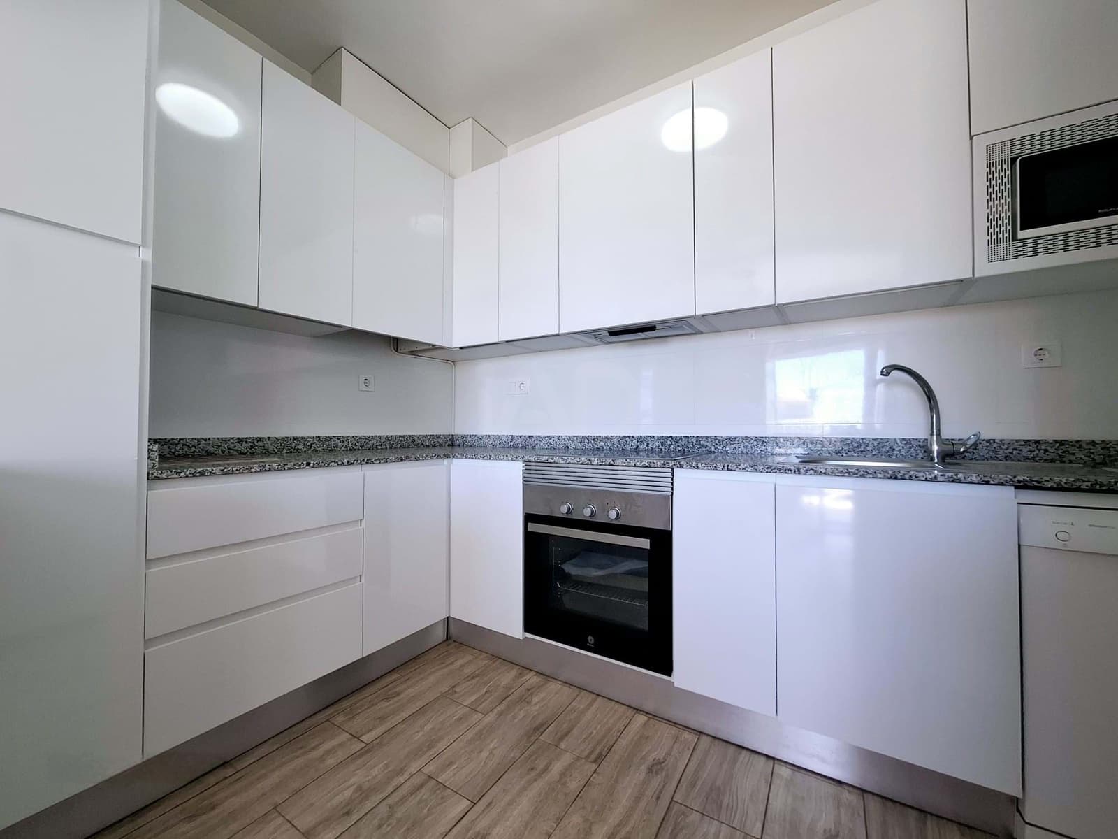 2 sypialnia Apartament na sprzedaż w Miasto Almeria - 240 000 € (Ref: 9988934)