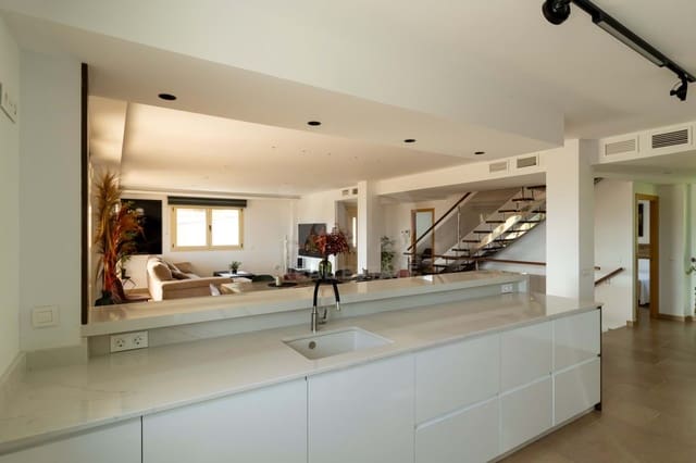 6 soverom Villa til salgs i Canuta, Calpe / Calp med svømmebasseng garasje - € 1 100 000 (Ref: 9988935)