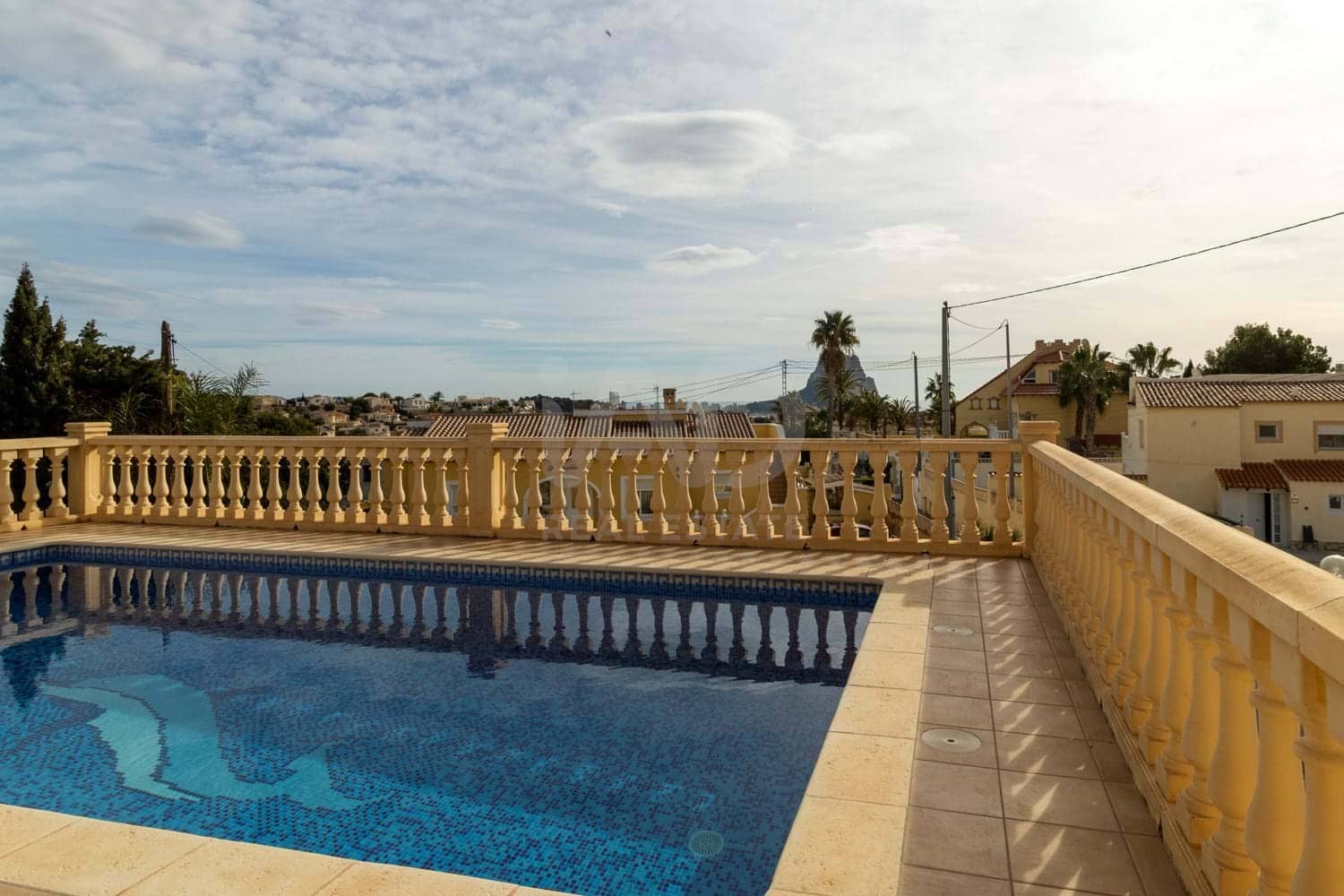 6 soverom Villa til salgs i Calpe / Calp med svømmebasseng garasje - € 1 100 000 (Ref: 9988935)
