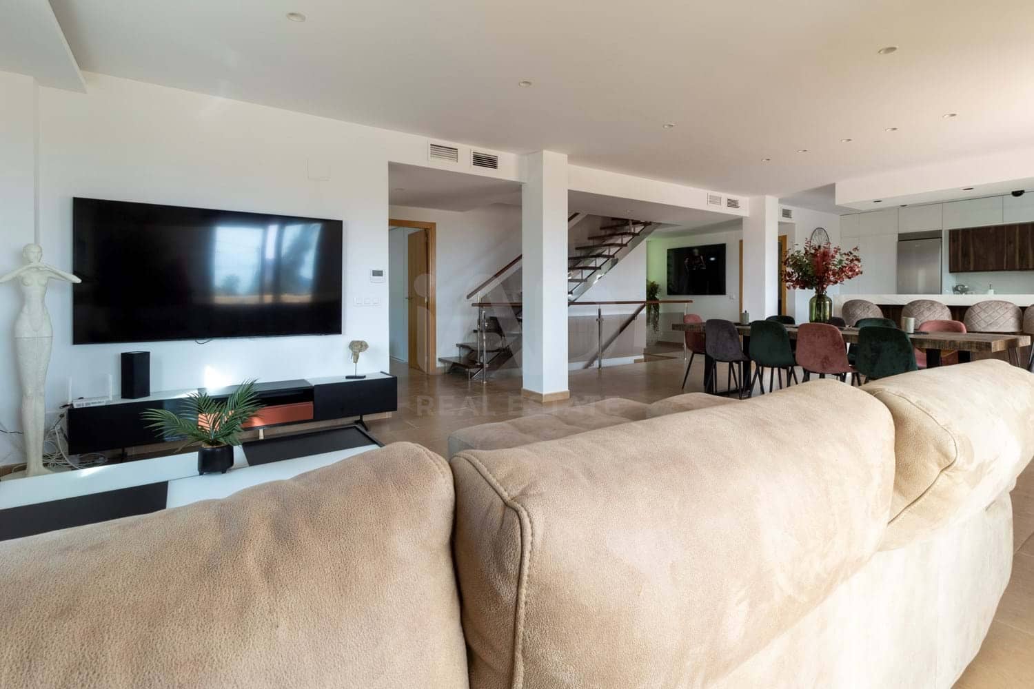 6 soverom Villa til salgs i Calpe / Calp med svømmebasseng garasje - € 1 100 000 (Ref: 9988935)