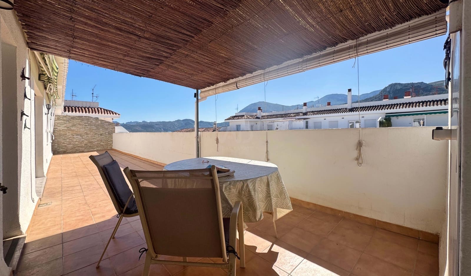 3 quarto Penthouse para venda em Alicante cidade com garagem - 170 000 € (Ref: 9988937)