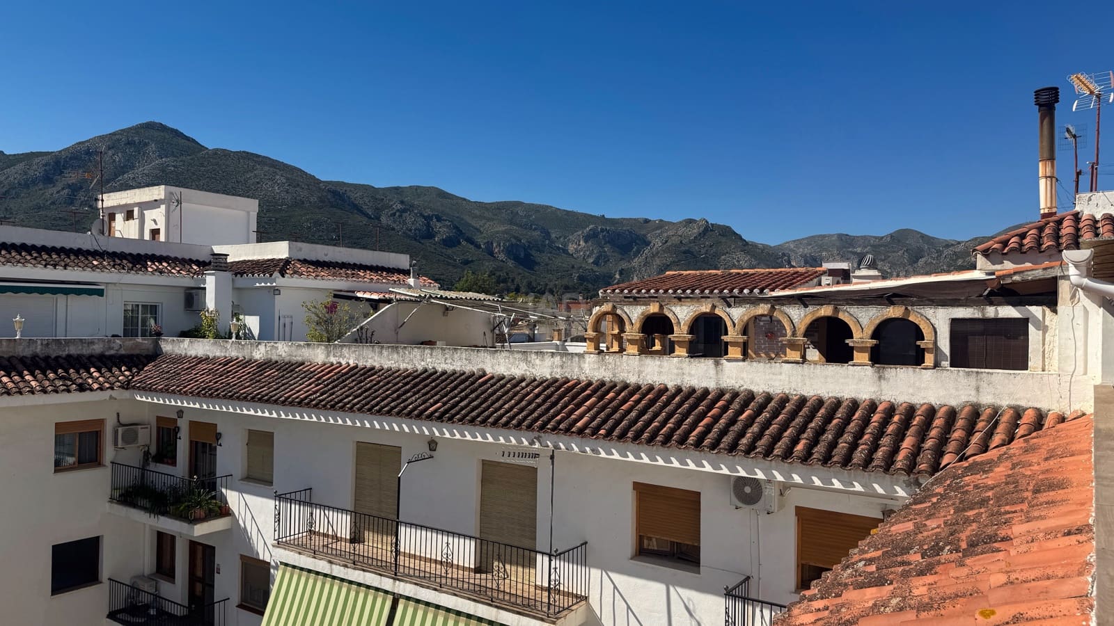 3 quarto Penthouse para venda em Alicante cidade com garagem - 170 000 € (Ref: 9988937)