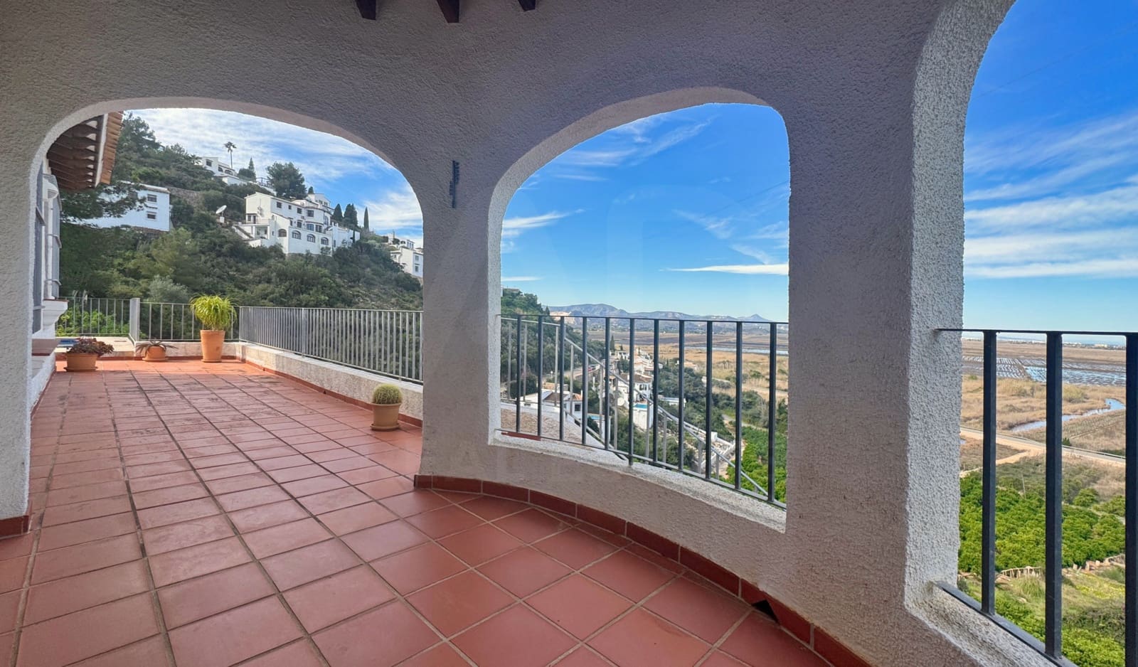 3 sypialnia Dom na sprzedaż w Pego z basenem - 340 000 € (Ref: 9988943)
