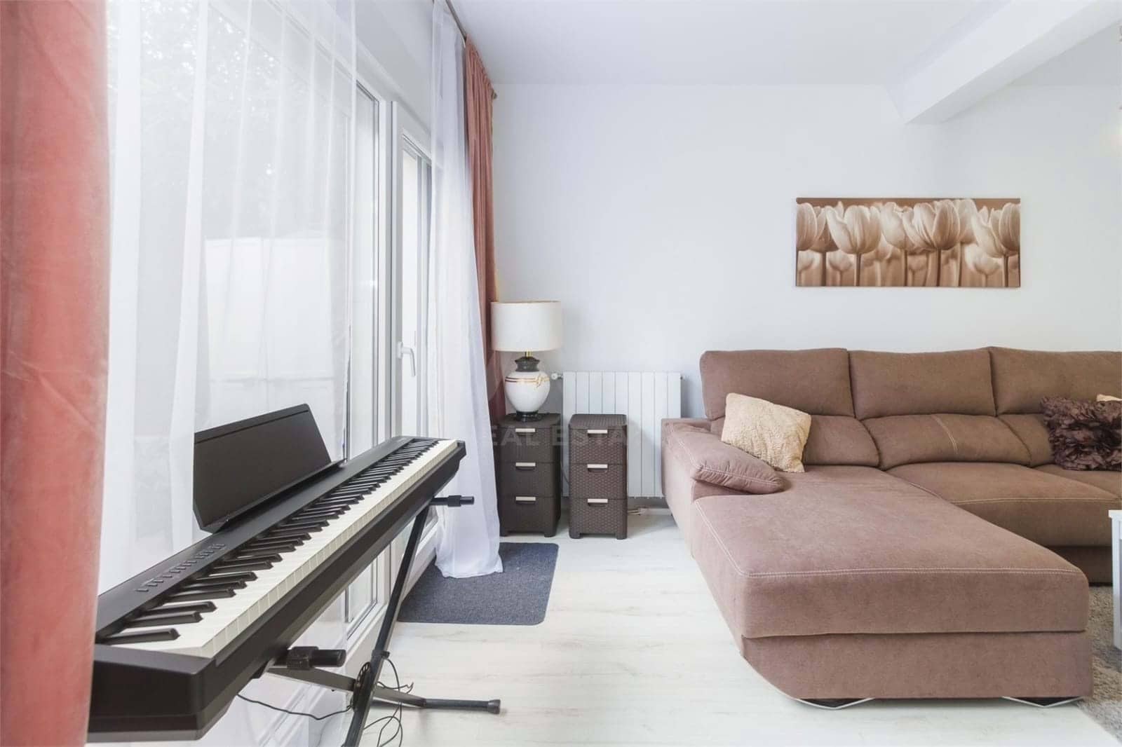 3 sovrum Radhus till salu i Alicante stad med pool - 330 000 € (Ref: 9988945)