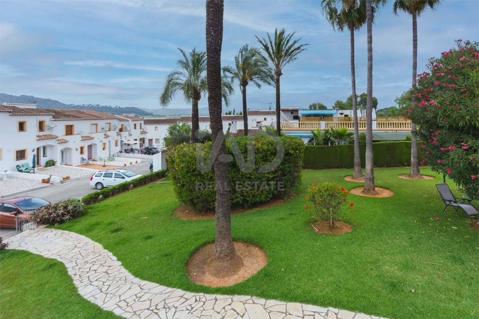 3 sovrum Radhus till salu i Alicante stad med pool - 330 000 € (Ref: 9988945)